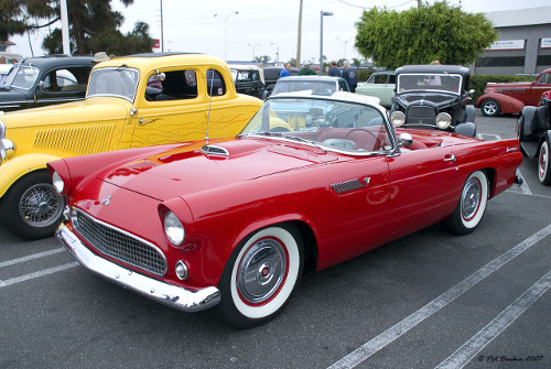 A picture of a 1955 Ford T-Bird