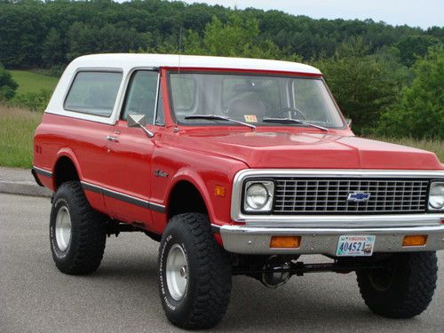 A picture of a 1972 Chevy Blazer